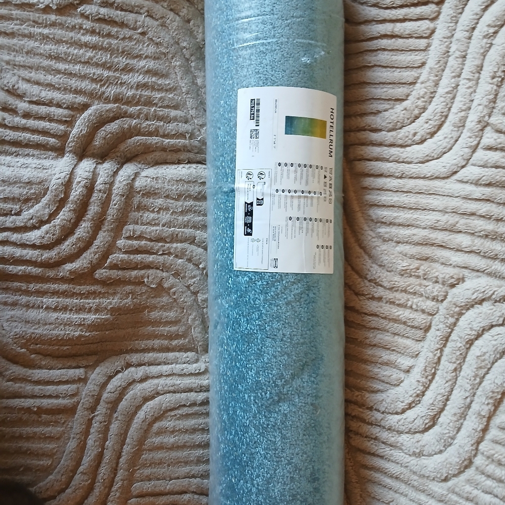 NEW IKEA HOTELLRUM Beautiful 6'7 x 2'7 Area Rug only opened for pictures. The - Picture 2 of 16